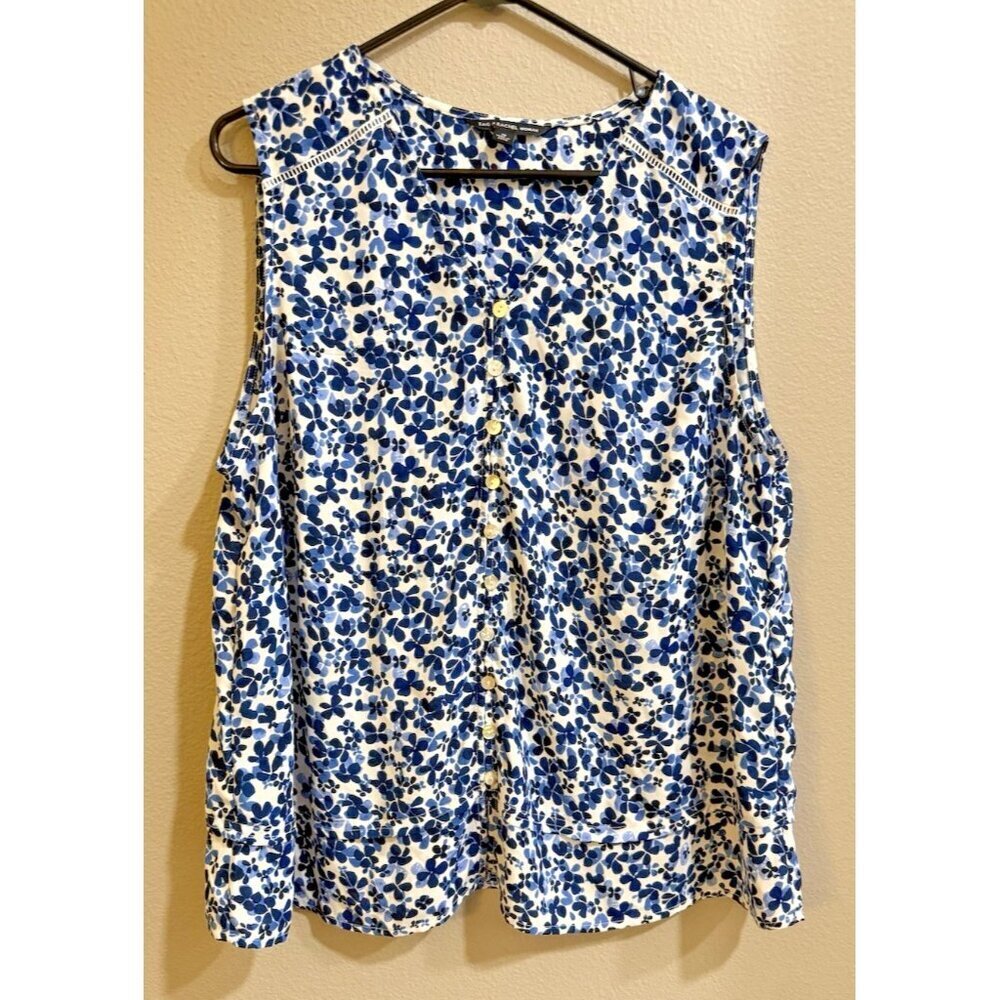 Zac & Rachel Woman Floral Sleeveless V-Neck Blouse Top Size 1X Blue White Button